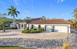 4411 Pine Ridge Rd, NAPLES, FL 34119