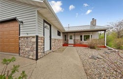 30 Winnebago Circle, Saint Clair, MN 56080