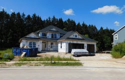 537 Hawks Ridge Rd, Grafton, WI 53024