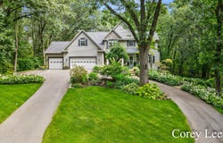 8484 Rocky Pines Drive NE, Rockford, MI 49341