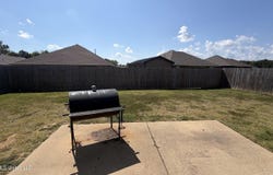 1687 Grayce Drive, Southaven, MS 38671