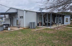 616 Rockdale Street, Lexington, TX 78947