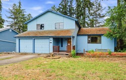 2940 SE OAK St, Hillsboro, OR 97123