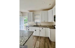 110 HILLSIDE Avenue, DARBY, PA 19023