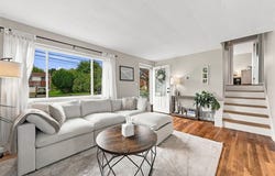 942 Lindsay Rd, Scott Twp, PA 15106