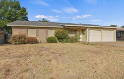 813 Jerry Lane, Bedford, TX 76022