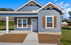 507 S Oak Street, Seneca, SC 29678