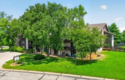 1380 Heritage Landing, St Charles, MO 63303