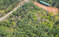 LONG PINE Lane, Elberton, GA 30635