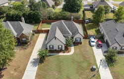 633 BARKLEY CIRCLE, ALABASTER, AL 35007