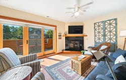 123 S HEMLOCK St, CannonBeach, OR 97110