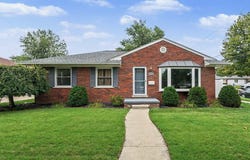 2995 Anna Court, Trenton, MI 48183