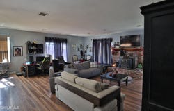 830 W Avenue J4, Lancaster, CA 93534