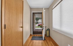 708 Shorefront Circle, Midland, MI 48640