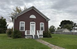 200 E Shackley Street, Geneva, IN 46740