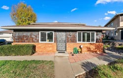 12156 Wintergreen Dr, Lakeside, CA 92040