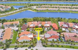 616 NE 195th St, Miami, FL 33179