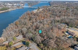 Darby Ave, Sheffield, AL 35660
