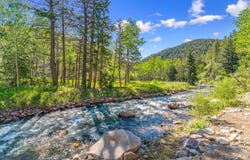 21692 S Saint Vrain Dr, Lyons, CO 80540