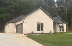 604 Moss Hill Dr, New Albany, MS 38652