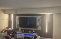 323 Ives Dairy Rd, Miami, FL 33179