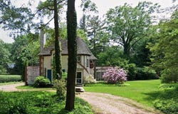2120 Ridgewood Road, Akron, OH 44313