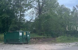 2374 Triplett, Akron, OH 44312