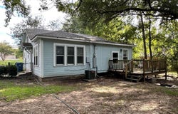 305 E Bradford Street, Troup, TX 75789