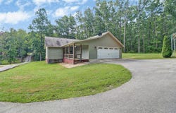 552 Robs Road, Grimsley, TN 38565
