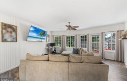 1165 FOX RUN Terrace, HANOVER, PA 17331
