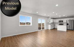 1516 47th Loop SE, Minot, ND 58701