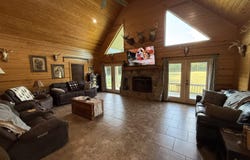7096 Jim Burns Road, Silsbee, TX 77656