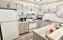 18 Pheasant Meadow Dr, Smithville, NJ 08205