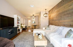 6525 Woodman Ave, Valley Glen, CA 91401