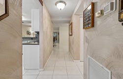 9681 E Sills Dr E, Boynton Beach, FL 33437