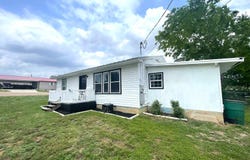 1101 E College, Llano, TX 78643