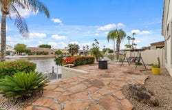 1902 E WILLOW TREE Court, Gilbert, AZ 85234