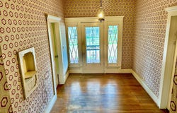 518 S College Street, Trenton, TN 38382