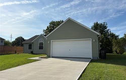 459 Hampton Drive, Elyria, OH 44035