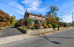705 RICHMOND AVE, STAUNTON, VA 24401