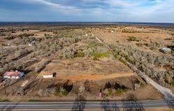 1056 High Grove Rd, Cedar Creek, TX 78612