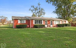 32-36 Allen Drive, Mooresville, IN 46158