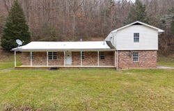 1474 Cow Creek Rd, Stanton, KY 40380