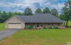 5823 Genoa Rd, Texarkana, AR 71854