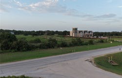 HWY 90, Luling, TX 78648