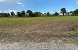 1810 NE 27th Terrace, Cape Coral, FL 33909