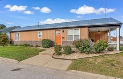 403 S Moore Street, Waterloo, IL 62298