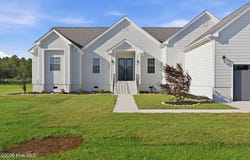 117 E Dowry Creek, Belhaven, NC 27810