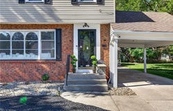 1960 Seneca Road, Euclid, OH 44117