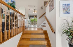 19 Jody Lane, Plainview, NY 11803